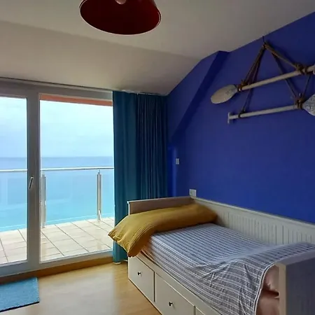 Atico, Maravillosas Vistas Al Mar Malpica